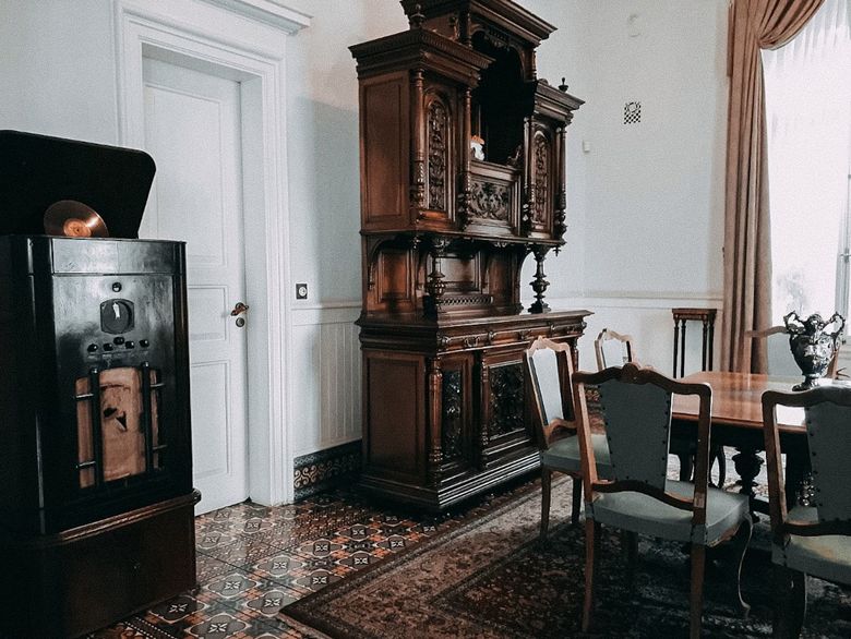 Как выбрать «правильный» антиквариат для премиального интерьера