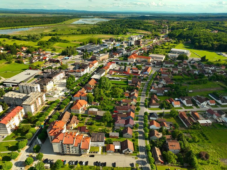 Какие параметры коттеджного поселка критически важны для будущего ремонта и дизайна?