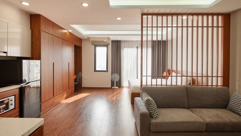 Как спрятать воздуховоды в loft-декоре без потери высоты?